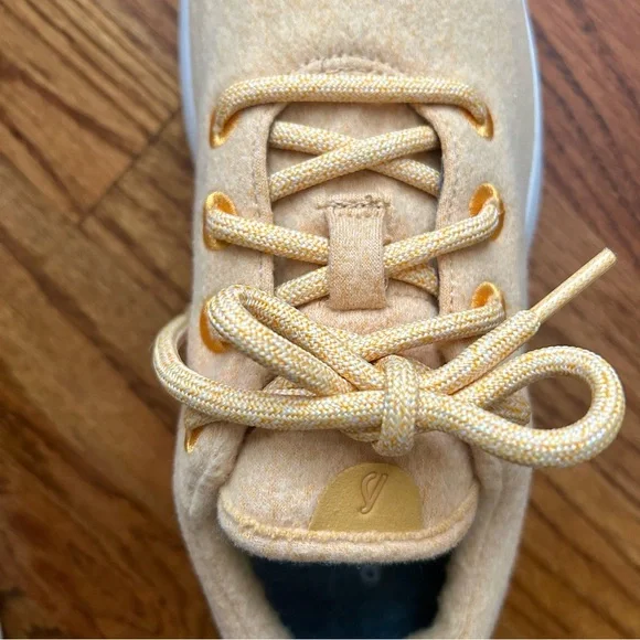 Women’s Allbirds Sneakers - Picture 11 of 16